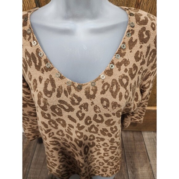 Requirements Long Sleeve Pullover Sweater Top Women’s XL Leopard Cheetah - Picture 2 of 5
